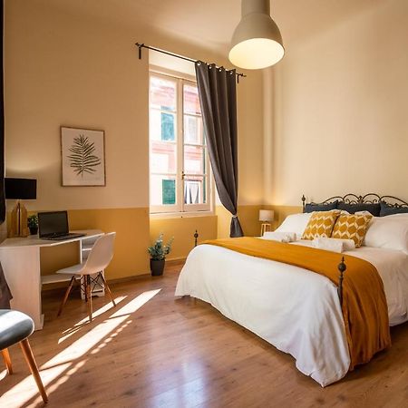 Family Apartments Angeli Генуя Экстерьер фото