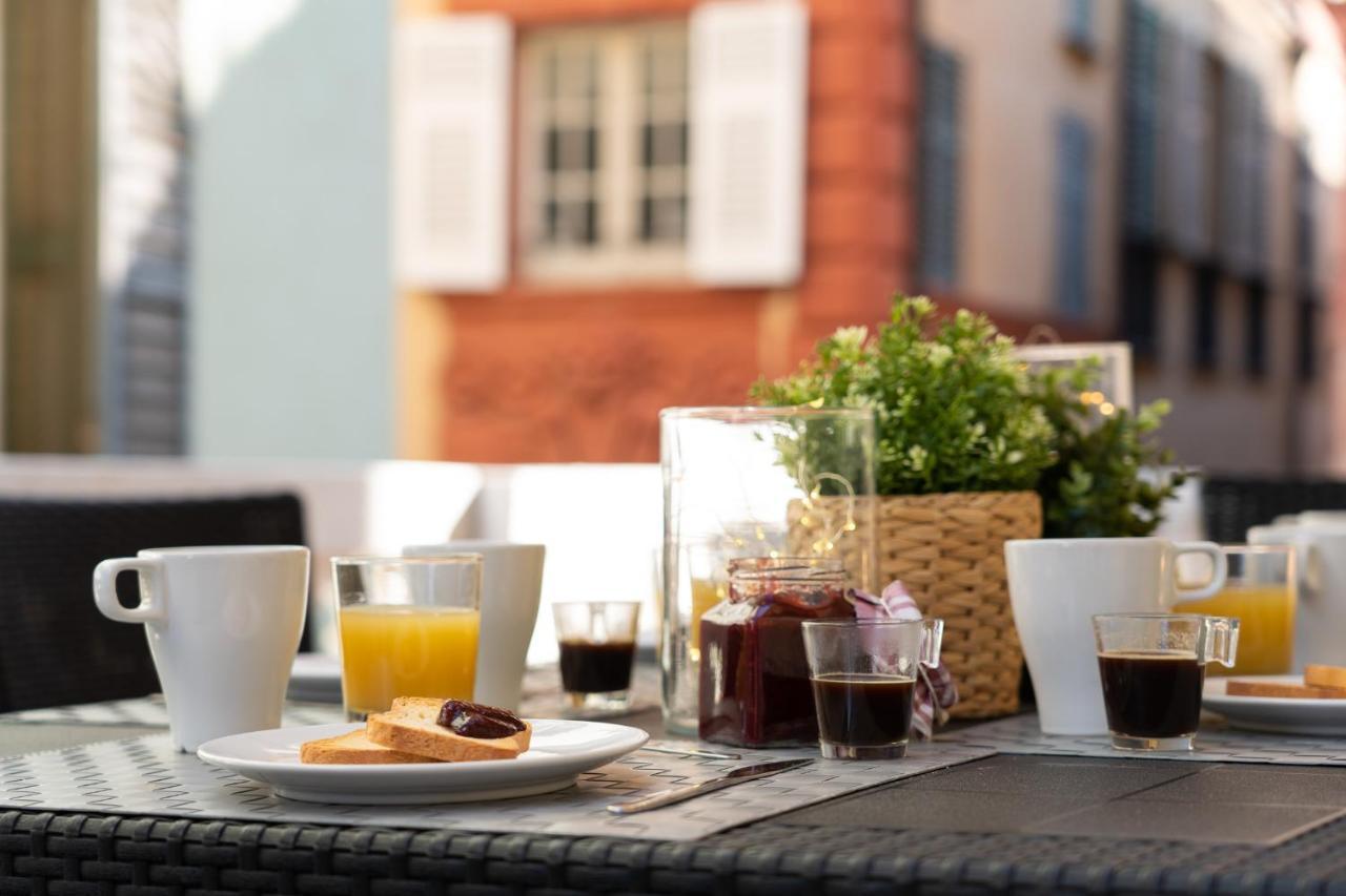 Family Apartments Angeli Генуя Экстерьер фото