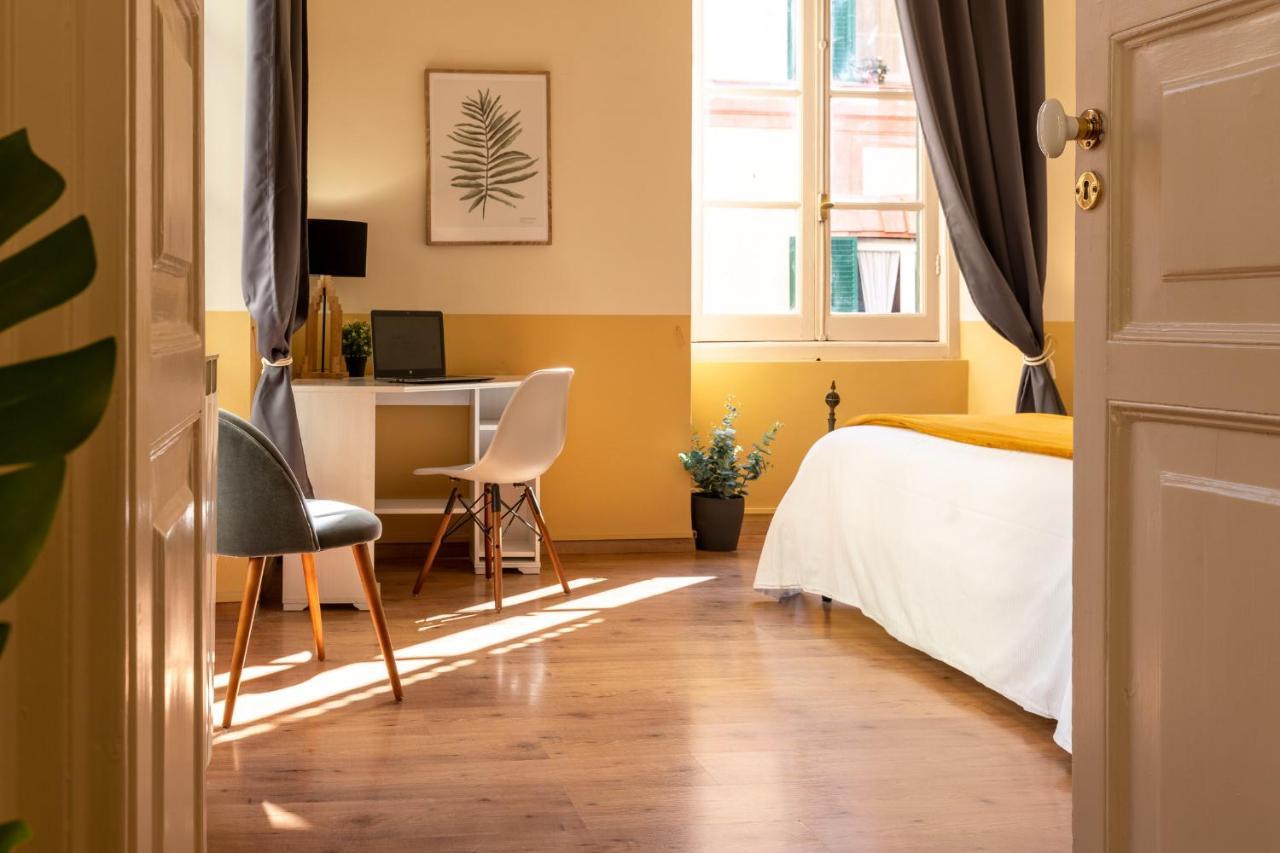 Family Apartments Angeli Генуя Экстерьер фото